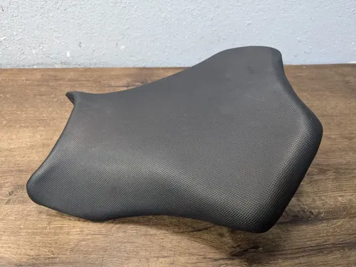 2008-2012 Kawasaki Ninja EX250 OEM Front Drivers Seat Pad Saddle - 53066-0277-MA
