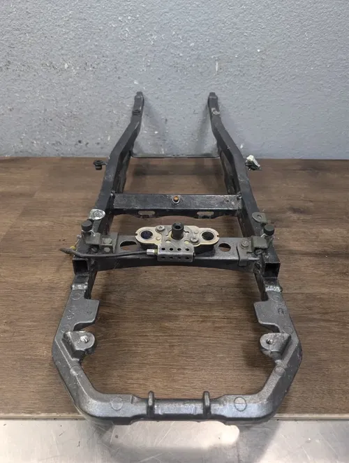 2005 KAWASAKI NINJA ZX10R OEM STRAIGHT REAR TAIL BACK SUBFRAME SUB FRAME