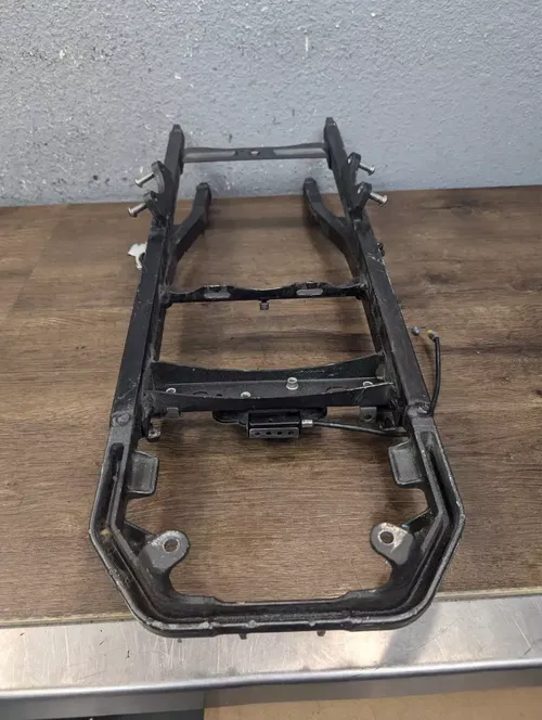2005 KAWASAKI NINJA ZX10R OEM STRAIGHT REAR TAIL BACK SUBFRAME SUB FRAME