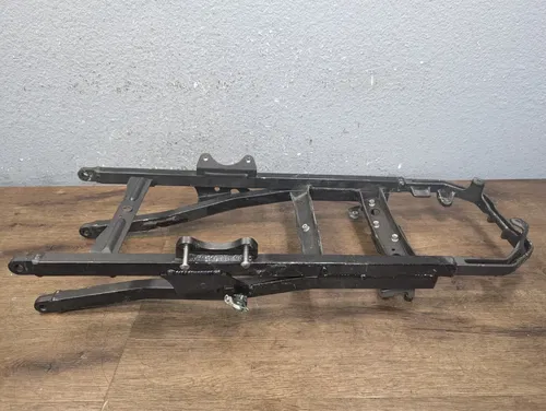 2005 KAWASAKI NINJA ZX10R OEM STRAIGHT REAR TAIL BACK SUBFRAME SUB FRAME