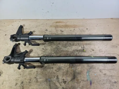 09-12 KAWASAKI ZX6R FRONT FORKS STRAIGHT 17K MILES Left Side Barely Bent