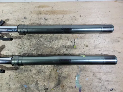 09-12 KAWASAKI ZX6R FRONT FORKS STRAIGHT 17K MILES Left Side Barely Bent