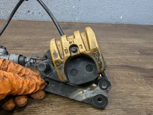 05-06 KAWASAKI NINJA ZX6R OEM RIGHT REAR SET BRAKE MASTER CYLINDER - 43015-0033