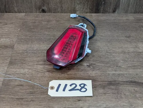 17-23 SUZUKI GSXR 1000R OEM REAR TAIL TAILLIGHT BACK BRAKE LIGHT - 35710-17KA0