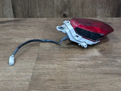 17-23 SUZUKI GSXR 1000R OEM REAR TAIL TAILLIGHT BACK BRAKE LIGHT - 35710-17KA0