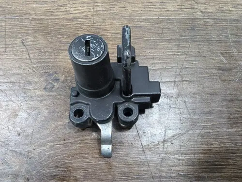 1981-1983 YAMAHA VIRAGO XV750 IGNITION SWITCH STEERING LOCK AND HELMET LOCK