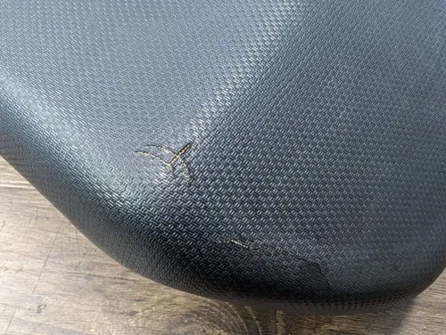 2007 SUZUKI SV650 OEM FRONT DRIVER SEAT CUSHION PAD SADDLE - 45100-16G21-W05