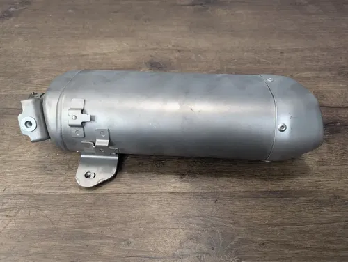 2015-2018 Yamaha YZF R1 OEM Muffler Exhaust Pipe Silencer - 2CR-14750-00-00