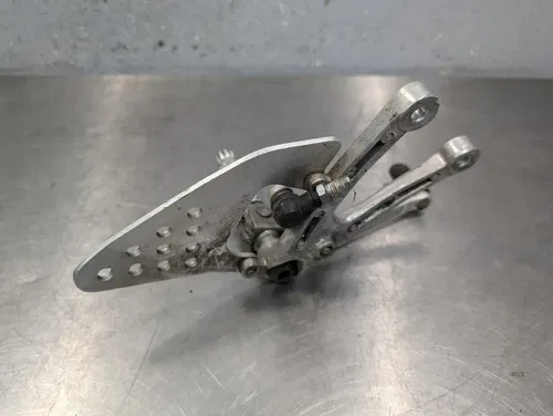 01-02 Yamaha YZF R6 LEFT REARSET REAR SET FOOT PEG W SHIFTER - 5EB-27442-00-00