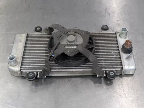 2008-2012 KAWASAKI NINJA 250R OEM ENGINE RADIATOR MOTOR COOLER COOLING ASSEMBLY