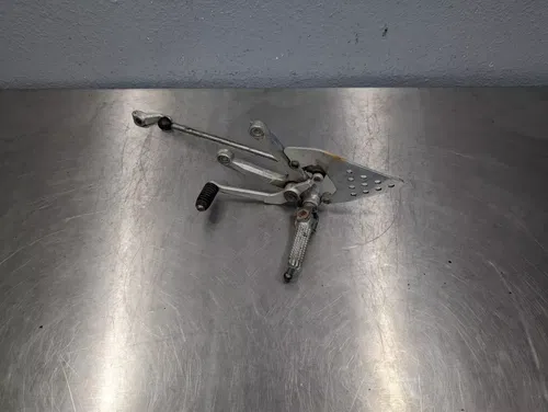99-02 Yamaha YZF R6 LEFT REARSET REAR SET FOOT PEG W SHIFTER - 5EB-27442-00-00