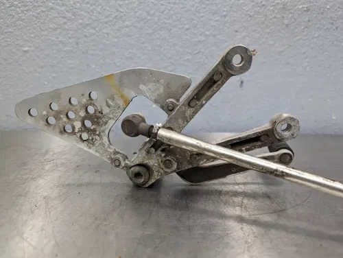 99-02 Yamaha YZF R6 LEFT REARSET REAR SET FOOT PEG W SHIFTER - 5EB-27442-00-00