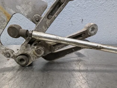 99-02 Yamaha YZF R6 LEFT REARSET REAR SET FOOT PEG W SHIFTER - 5EB-27442-00-00