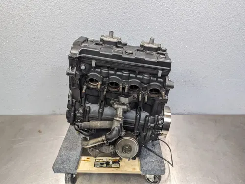 2006-2007 YAMAHA YZF R6 OEM Engine Motor Crankcase Cylinder Head Assembly Runner