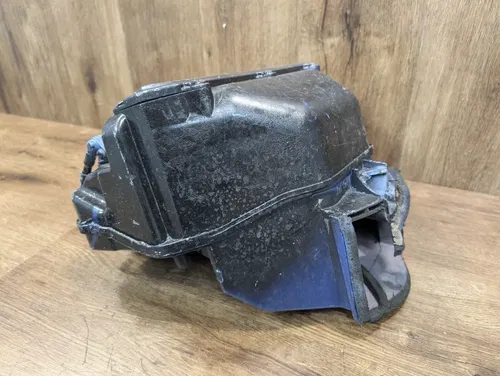 2005-2006 KAWASAKI NINJA ZX6R 636 OEM AIRBOX AIR INTAKE FILTER BOX - 11010-0061