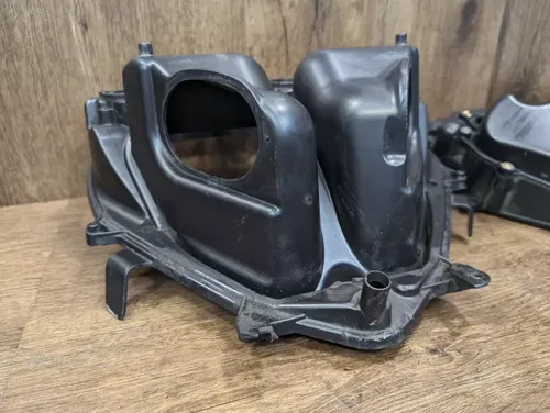 05-06 HONDA CBR600RR OEM AIRBOX AIR INTAKE FILTER BOX - 17221-MEE-D00