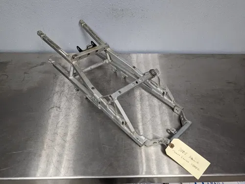 04-10 APRILIA RSV1000R OEM STRAIGHT REAR SUBFRAME BACK SUB FRAME AP8146500