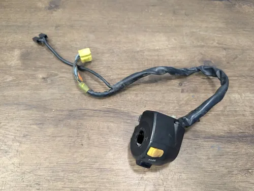 06 Suzuki SV650 OEM Left Headlight Indicator Horn Turn Signal Switch 37400-17G11