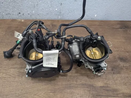 20-24 Ducati Panigale V2 955 OEM Throttle Body Injector Intake Carb - 28241121A