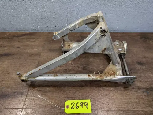 1981-1983 YAMAHA VIRAGO XV750 XV 750 OEM REAR SUSPENSION SWING ARM WITH BRACKET