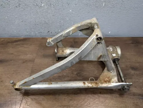 1981-1983 YAMAHA VIRAGO XV750 XV 750 OEM REAR SUSPENSION SWING ARM WITH BRACKET