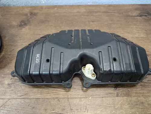 2004-2007 HONDA CBR 1000RR OEM AIRBOX AIR INTAKE FILTER BOX TOP RAIL INJECTOR