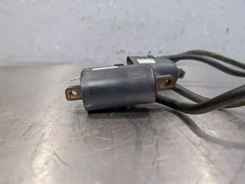 1999-2000 Yamaha YZF600R YZF600 YZF 600 OEM Ignition Coil Wire Spark Plug