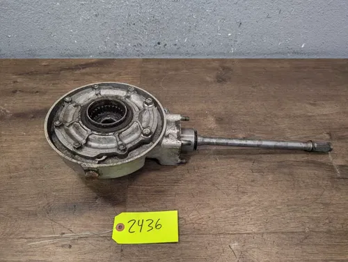 1981-1983 Yamaha Virago XV750 Final Drive Rear Axle Gear Case - 4X7-46101-01-00