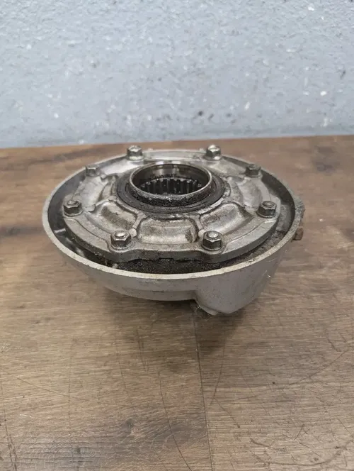 1981-1983 Yamaha Virago XV750 Final Drive Rear Axle Gear Case - 4X7-46101-01-00