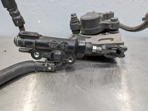 06-16 Yamaha FZ1 Rear Brake Master Cylinder Caliper Bracket Line Lot 2D1-2580W-0
