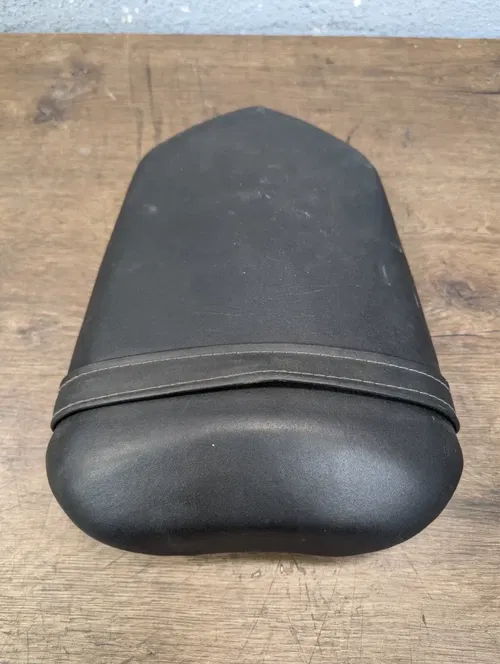 2007 Yamaha YZF R6 OEM Rear Passenger Seat - 2C0-24750-01-00