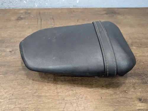 2007 Yamaha YZF R6 OEM Rear Passenger Seat - 2C0-24750-01-00