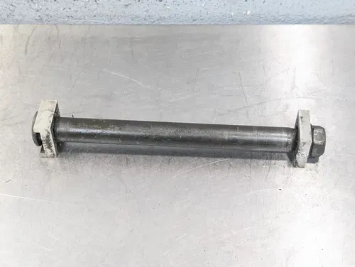 1998-2003 YAMAHA YZF R1 OEM REAR AXLE BACK WHEEL RIM PIVOT BOLT AXEL