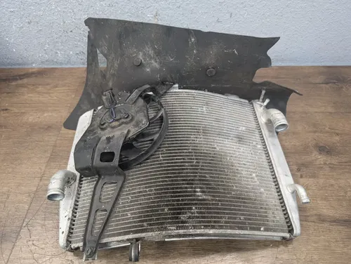 2005-2006 KAWASAKI NINJA ZX6R 636 OEM ENGINE RADIATOR MOTOR COOLER COOLING