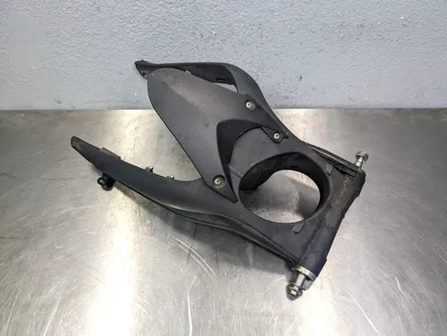 2009-2012 Triumph Daytona 675R Swingarm Complete No Rash w/ Spools