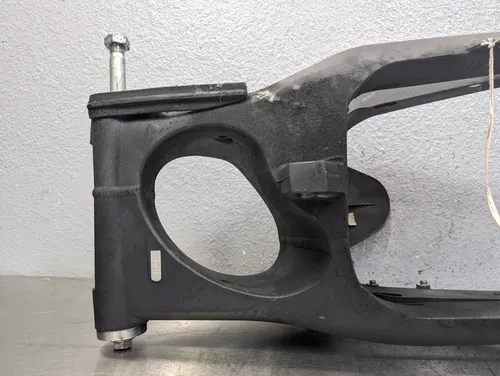 2009-2012 Triumph Daytona 675R Swingarm Complete No Rash w/ Spools