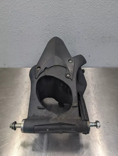 2009-2012 Triumph Daytona 675R Swingarm Complete No Rash w/ Spools