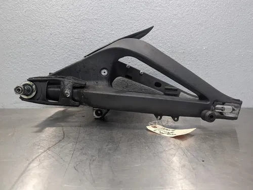 2009-2012 Triumph Daytona 675R Swingarm Complete No Rash w/ Spools