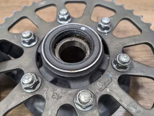 2005-2006 Kawasaki Ninja ZX6R ZX636 Rear Wheel Sprocket Hub Cush Drive