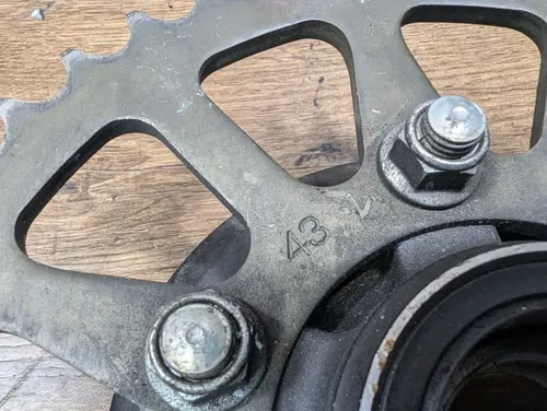 2005-2006 Kawasaki Ninja ZX6R ZX636 Rear Wheel Sprocket Hub Cush Drive