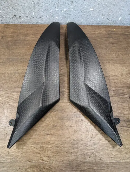 2007 YAMAHA R6 YZFR6 OEM LEFT & RIGHT TANK SIDE COWL FAIRING TRIM COVER SET