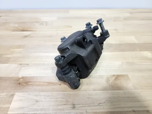 2014-22 Yamaha Bolt XVS950 R Spec LEFT FRONT BRAKE CALIPER 27D-2580T-00-00