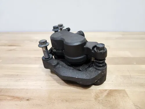 2014-22 Yamaha Bolt XVS950 R Spec LEFT FRONT BRAKE CALIPER 27D-2580T-00-00