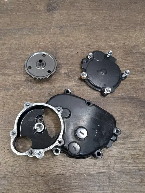 2007-2008 KAWASAKI NINJA ZX6R OEM RIGHT ENGINE MOTOR TIMING CHAIN STARTER COVER