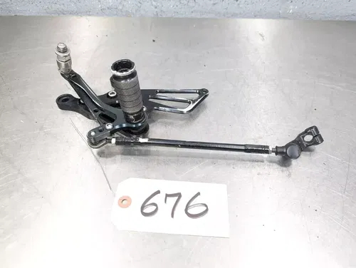 2007-2008 KAWASAKI NINJA ZX6R OEM RIGHT REARSET REAR SET DRIVER FOOT PEG REST