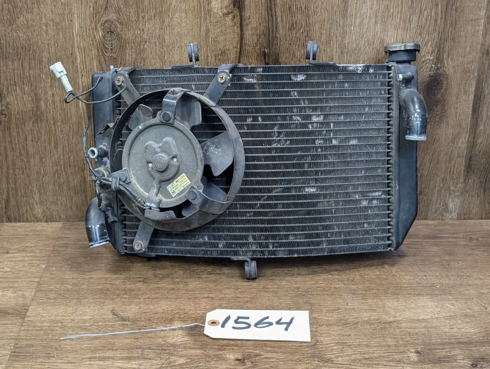 1999-2000 HONDA CBR 600 CBR600F4 OEM ENGINE RADIATOR MOTOR COOLER 19010-MBW-671