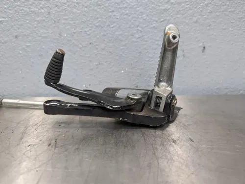 03-04 YAMAHA YZF R6 06-09 YZF R6S OEM LEFT REARSET PEG BRACKET SHIFTER LINKAGE