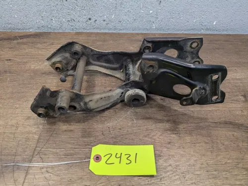 1981-1983 YAMAHA VIRAGO XV750 OEM REAR SUBFRAME SUB FRAME - 4X7-21430-00-00
