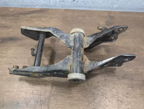 1981-1983 YAMAHA VIRAGO XV750 OEM REAR SUBFRAME SUB FRAME - 4X7-21430-00-00