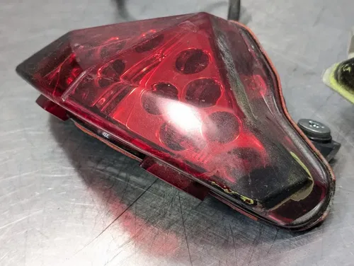 12-16 KAWASAKI NINJA EX650 OEM REAR TAIL TAILLIGHT BRAKE LIGHT FR RH TURN SIGNAL